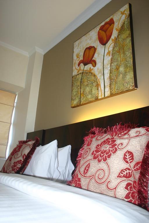 Royal Mamberamo Hotel Sorong Habitación foto